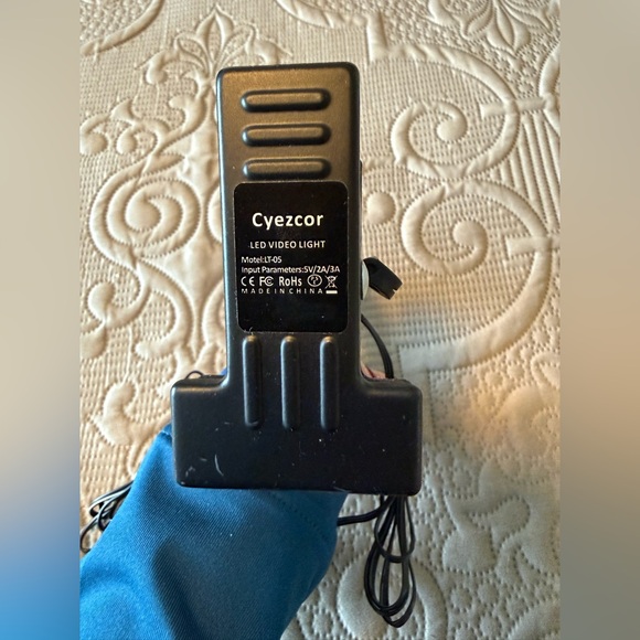 ✨ USB LED Ring Light w/ Clip Stand – Phone & Desk Use ✨ - Picture 3 of 4